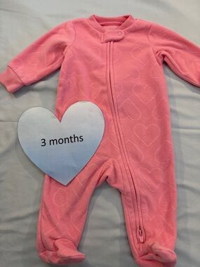 Carter's - Fleece footed sleeper with embossed heart design. Size 3 months